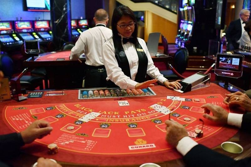 Dlaczego ludzie masowo uprawiają hazard?