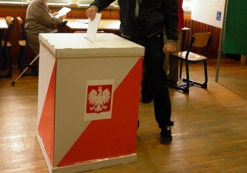 Wybory w UK: nie wszyscy Polacy mogli zagłosować na prezydenta RP w głosowaniu korespondencyjnym