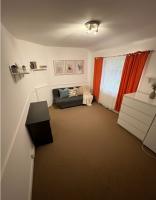 Duży pokój dwojka blisko stacji Norbury